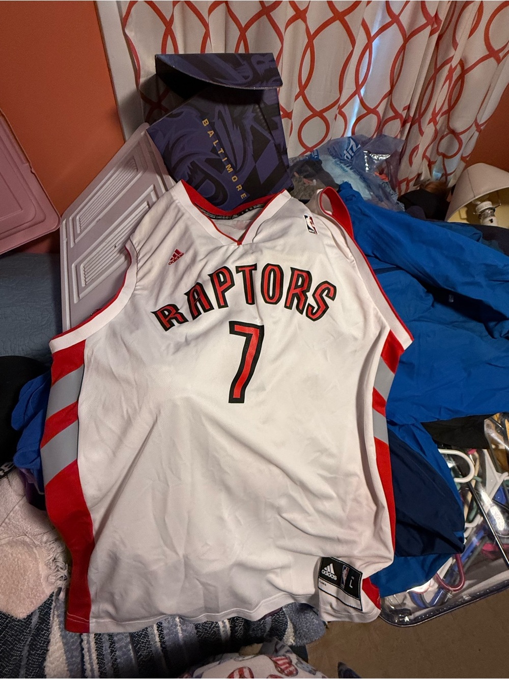 Toronto Raptors #7 White Basketball Jersey (Adidas) size Large